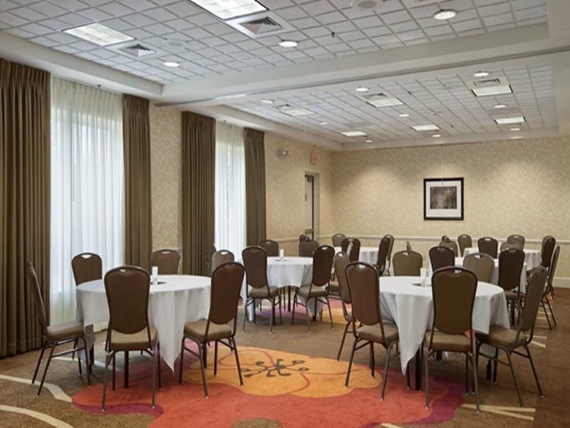 Hilton Garden Inn Hoffman Estates Exteriér fotografie